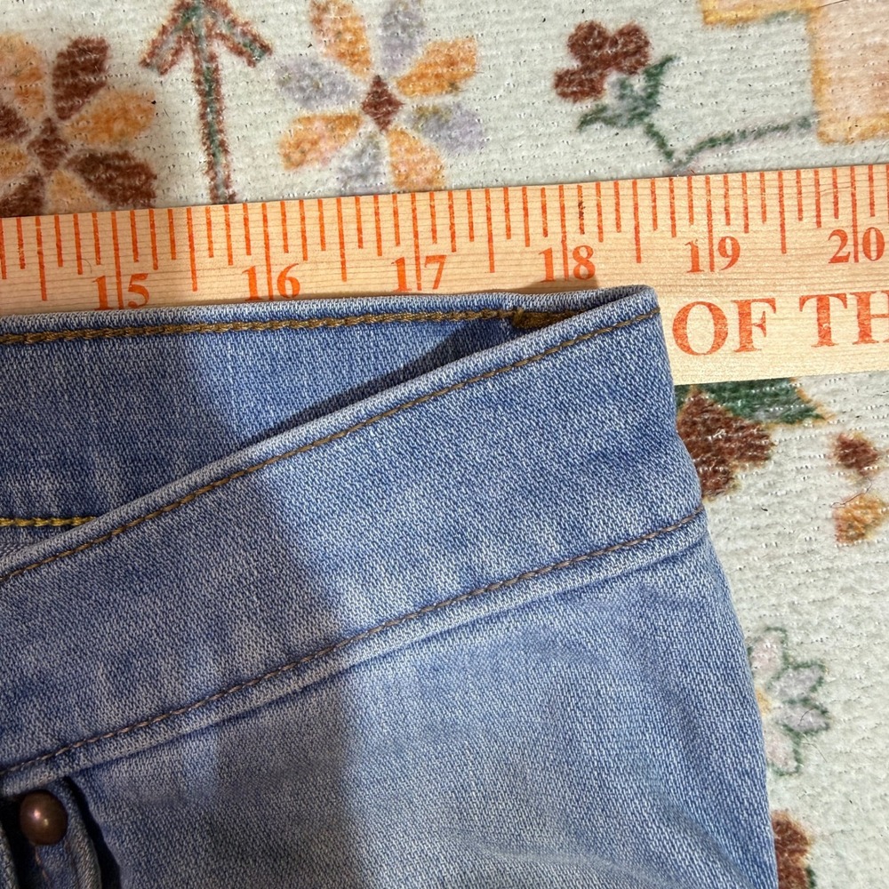 Wrangler Men's Light Wash Bootcut Jeans Comfort Guaranteed Size 36x30 - Picture 5 of 5